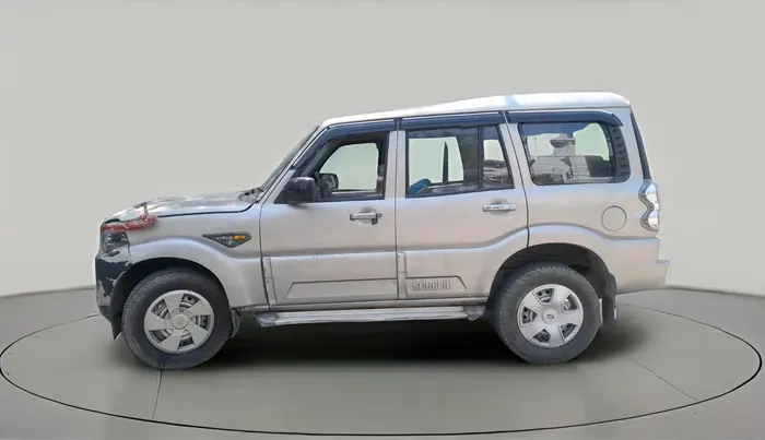 2015 Mahindra Scorpio S4, Diesel, Manual, 49,634 km, exterior