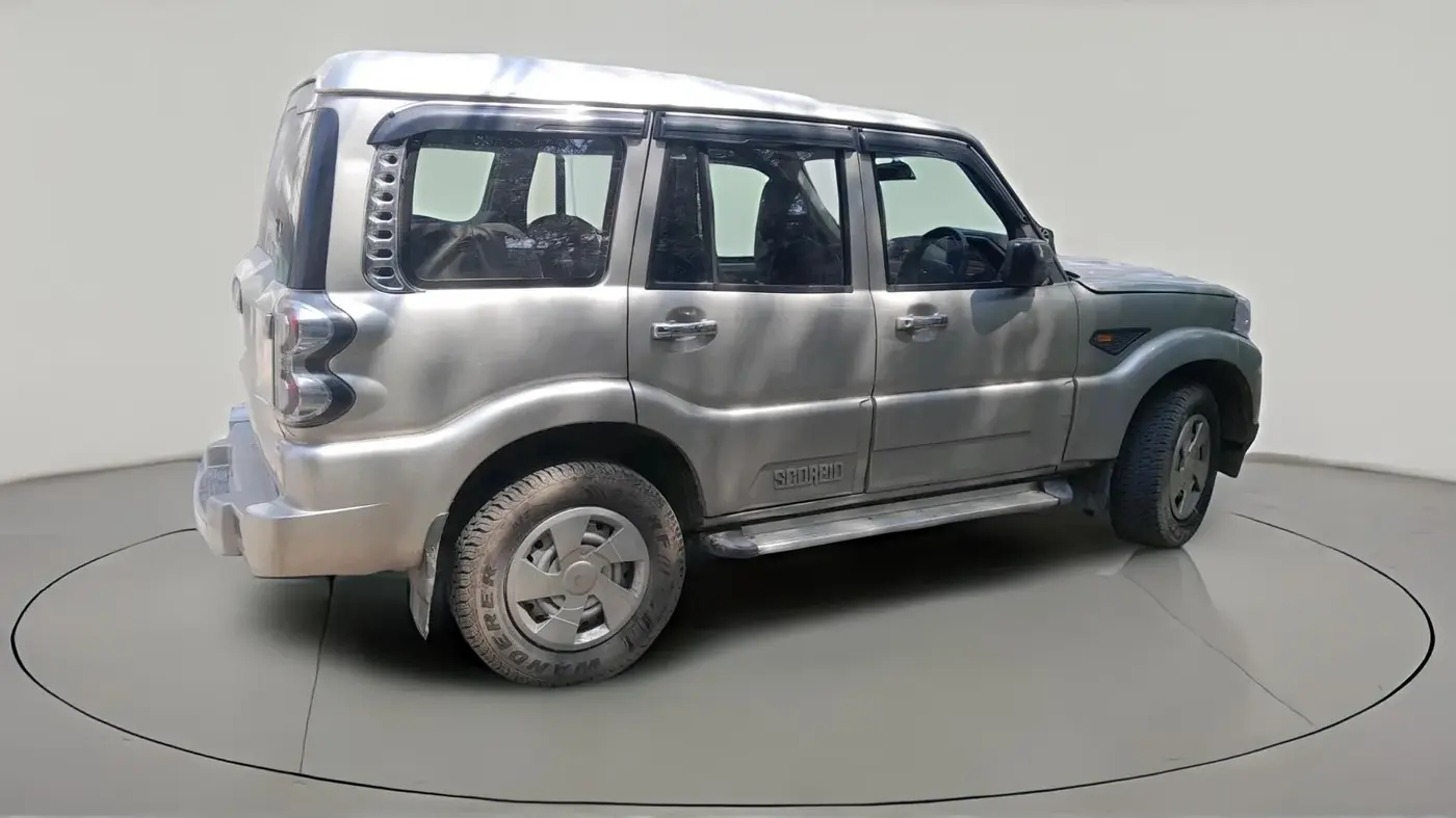 2015 Mahindra Scorpio S4, Diesel, Manual, 49,634 km, exterior