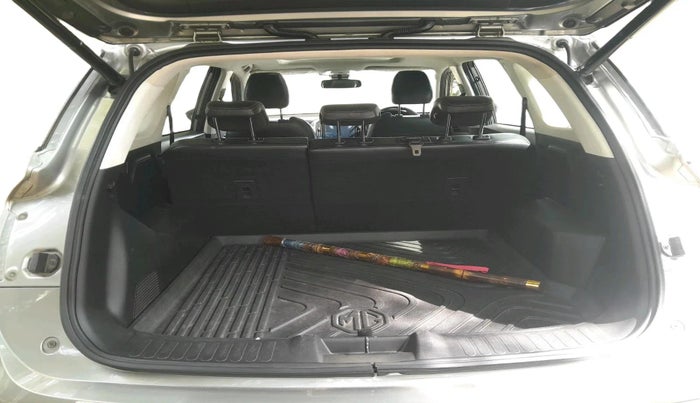 2021 MG HECTOR SHARP 2.0 DIESEL, Diesel, Manual, 1,26,580 km, exterior