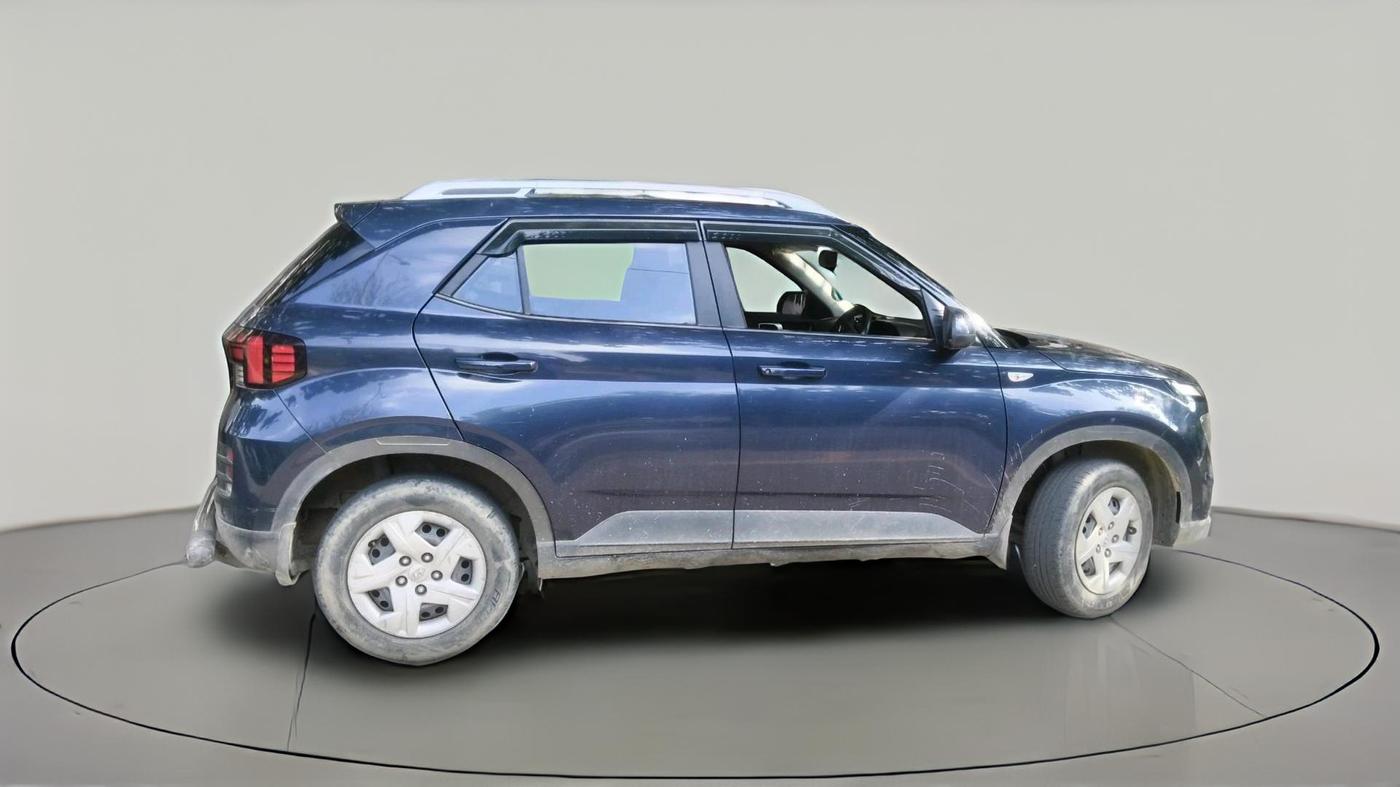 2022 Hyundai VENUE S 1.2, Petrol, Manual, 45,564 km, exterior