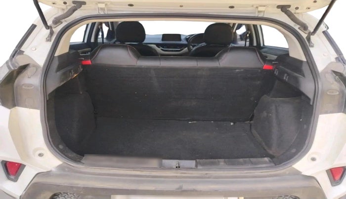 2022 Tata NEXON XM PETROL, Petrol, Manual, 73,882 km, exterior