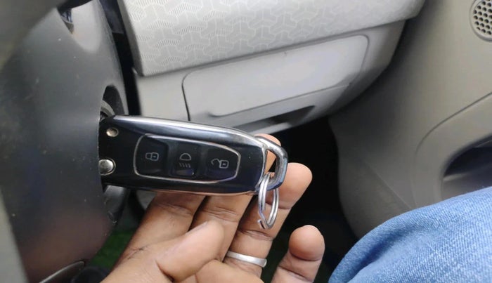 2022 Tata NEXON XM PETROL, Petrol, Manual, 73,882 km, interior