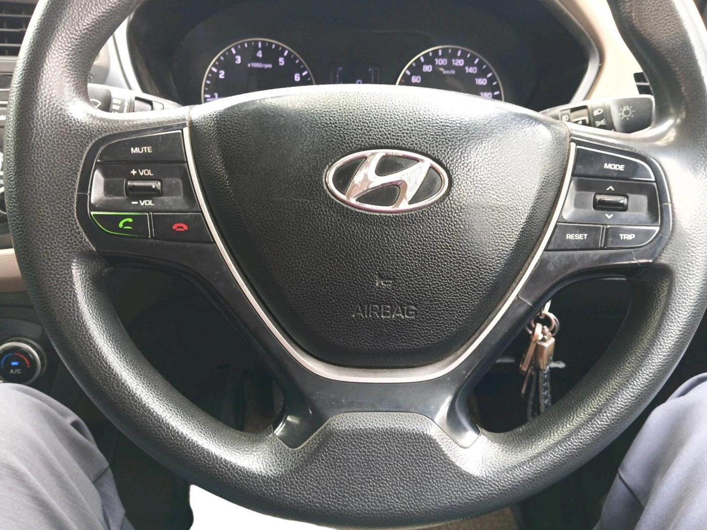 2015 Hyundai Elite i20 SPORTZ 1.2, Petrol, Manual, 1,74,427 km, interior