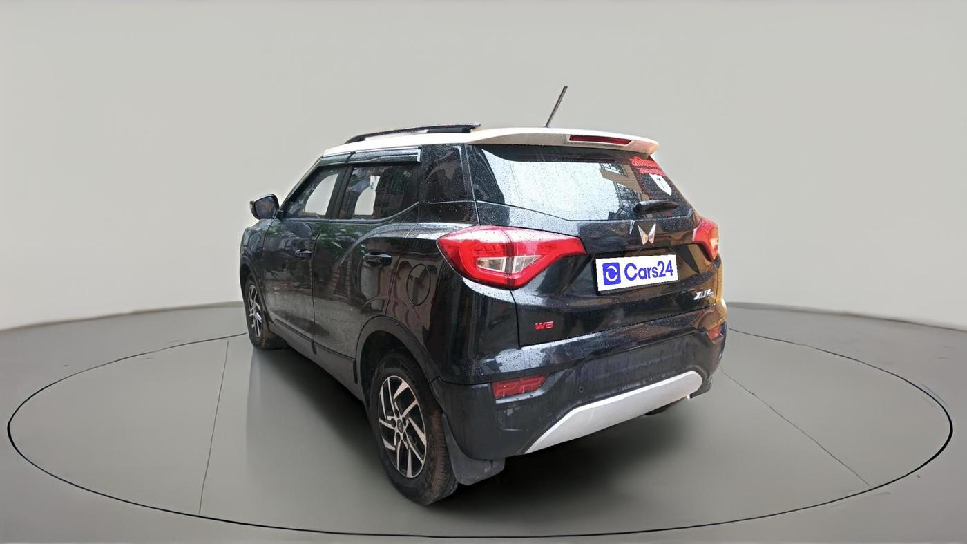 2022 Mahindra XUV300 W8 (O) 1.2 PETROL, Petrol, Manual, 1,03,357 km, exterior
