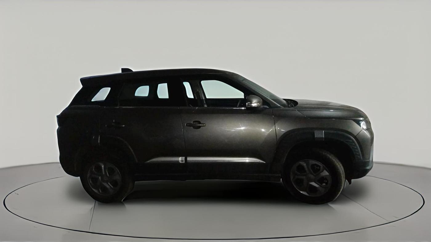 2024 Maruti BREZZA LXI, Petrol, Manual, 8,730 km, exterior