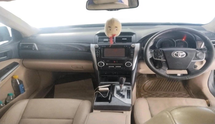 2013 Toyota Camry HYBRID, Hybrid, Automatic, 1,72,623 km, interior