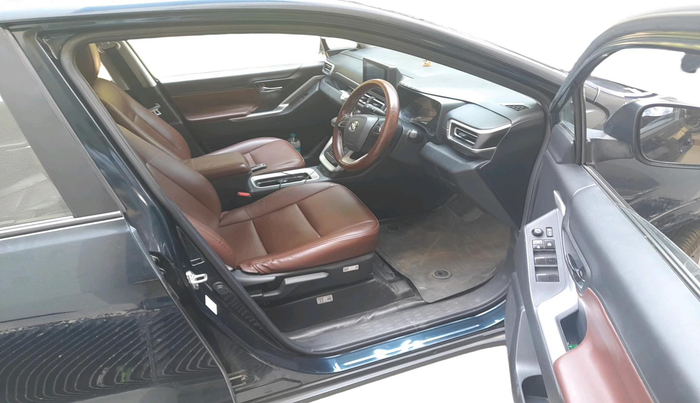 2024 Toyota INNOVA HYCROSS GX 7 STR, Petrol, Automatic, 18,101 km, interior