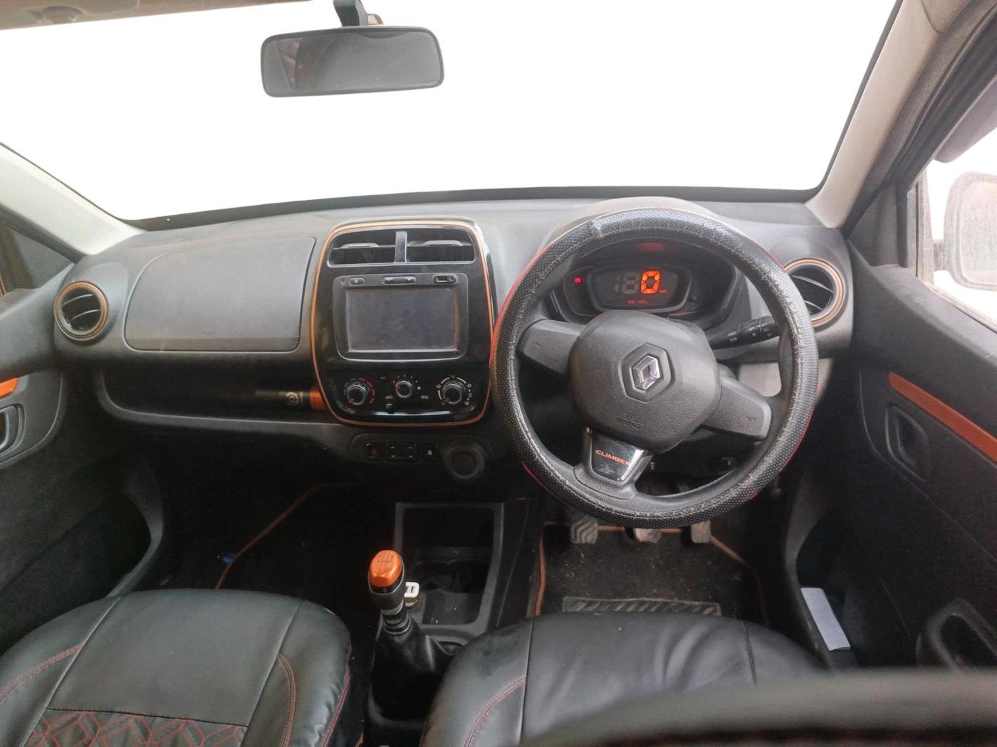 2017 Renault Kwid CLIMBER 1.0, Petrol, Manual, 58,199 km, interior