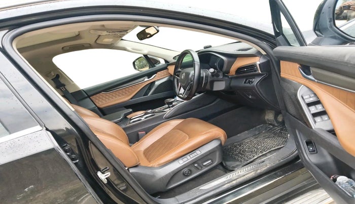 2021 MG GLOSTER SHARP 7 STR 2.0 TWIN TURBO 4WD, Diesel, Automatic, 53,194 km, interior