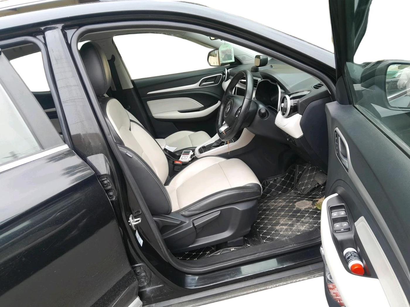2022 MG ASTOR SMART 1.5 CVT, Petrol, Automatic, 37,876 km, interior