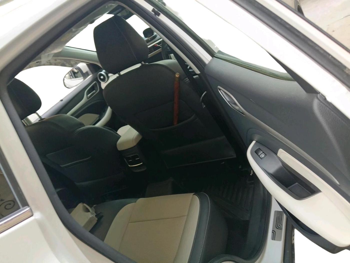 2022 MG ASTOR SHARP 1.5 CVT, Petrol, Automatic, 9,830 km, interior