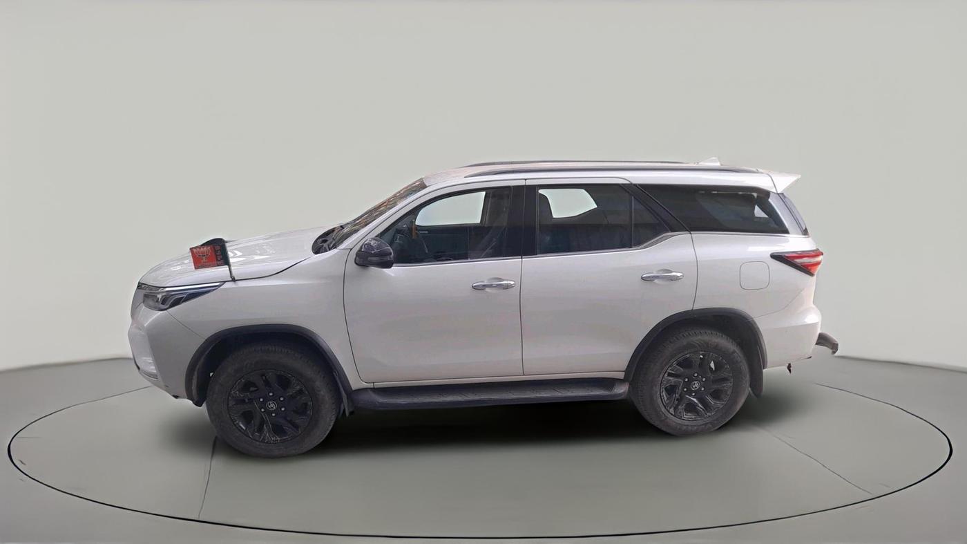 2021 Toyota Fortuner 4X4 AT 2.8 DIESEL, Diesel, Automatic, 53,655 km, exterior