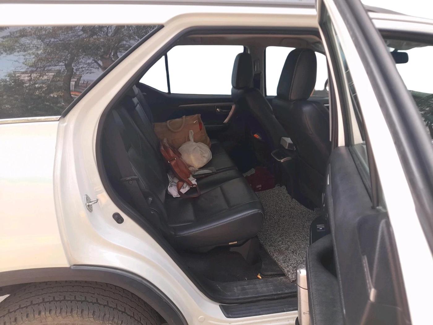 2021 Toyota Fortuner 4X4 AT 2.8 DIESEL, Diesel, Automatic, 53,655 km, interior