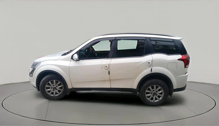 2018 Mahindra XUV500 W9 1.99, Diesel, Manual, 89,491 km, exterior