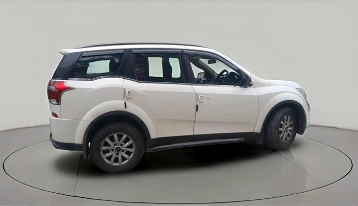 2018 Mahindra XUV500 W9 1.99, Diesel, Manual, 89,491 km, exterior