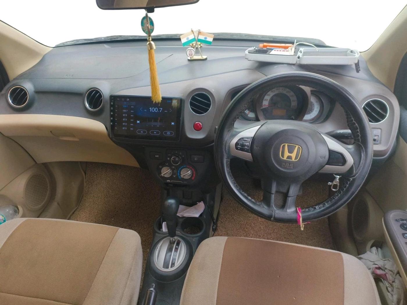 2013 Honda Brio V AT, Petrol, Automatic, 98,609 km, interior