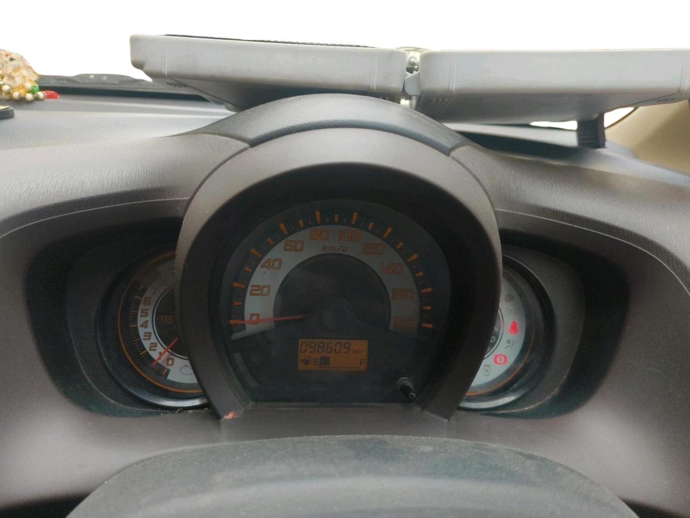 2013 Honda Brio V AT, Petrol, Automatic, 98,609 km, interior