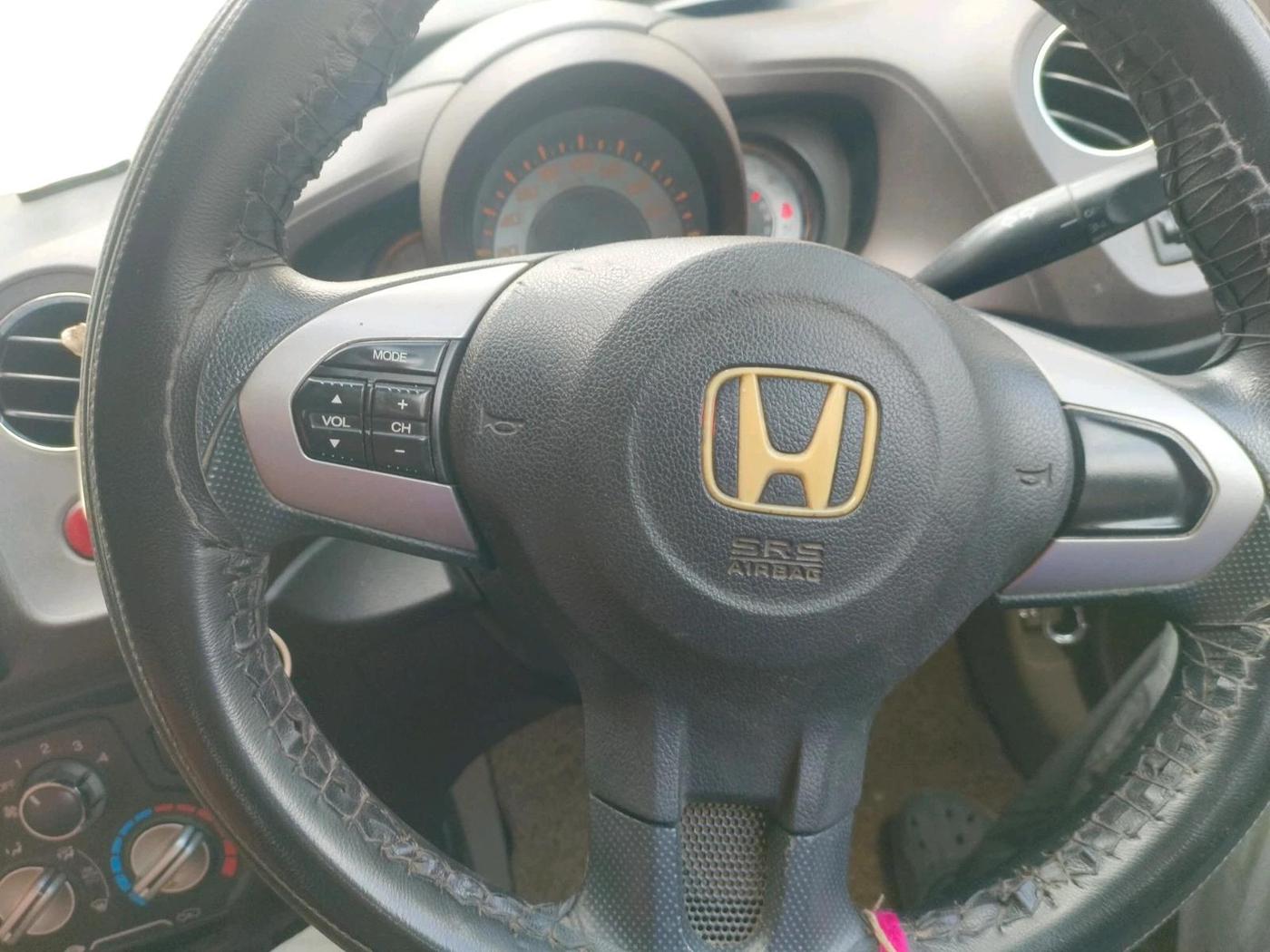 2013 Honda Brio V AT, Petrol, Automatic, 98,609 km, interior