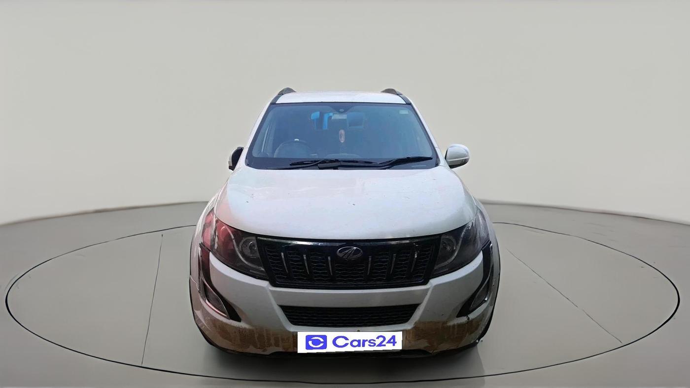 2017 Mahindra XUV500 W6, Diesel, Manual, 1,05,202 km, exterior