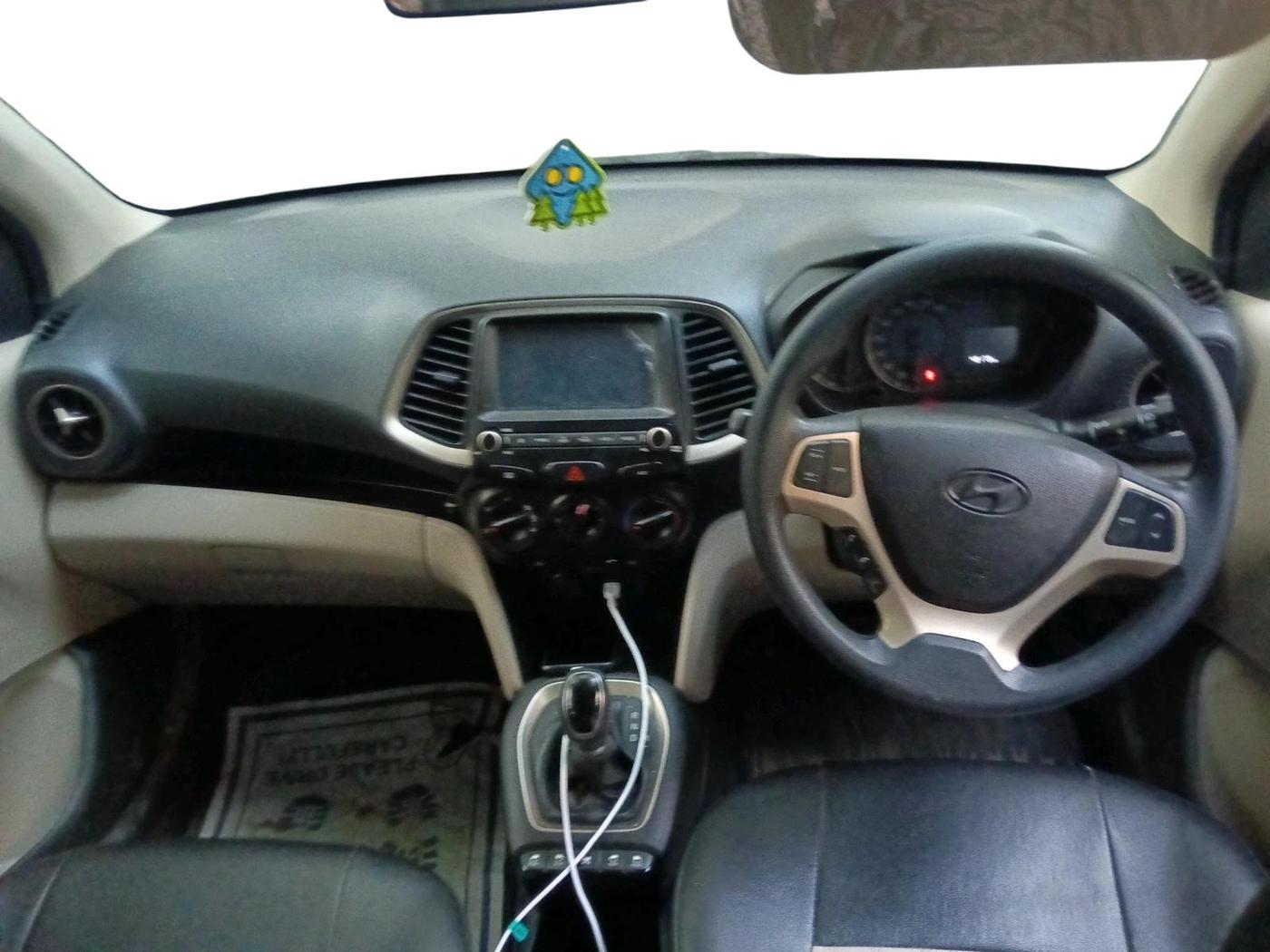 2019 Hyundai NEW SANTRO SPORTZ AMT, CNG, Automatic, 48,179 km, interior