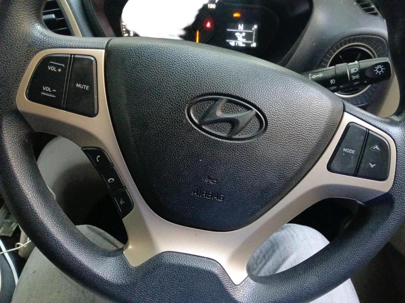 2019 Hyundai NEW SANTRO SPORTZ AMT, CNG, Automatic, 48,179 km, interior