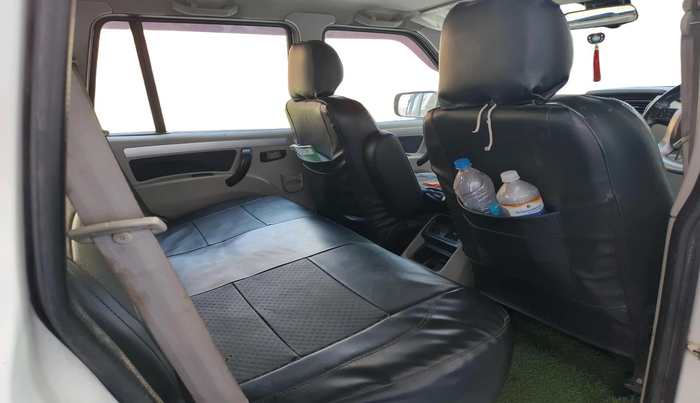 2018 Mahindra Scorpio S11 2WD, Diesel, Manual, 1,51,811 km, interior