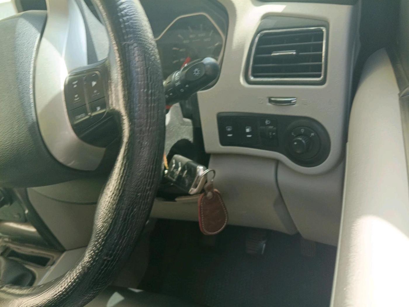 2019 Mahindra Scorpio S11 2WD, Diesel, Manual, 1,35,397 km, interior