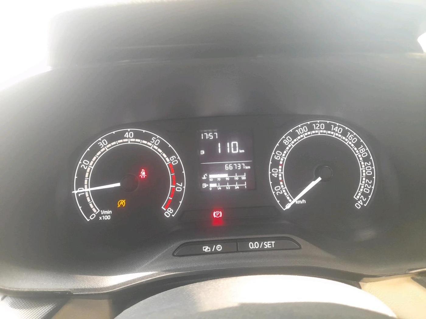 2022 Skoda SLAVIA ACTIVE 1.0L TSI MT, Petrol, Manual, 66,737 km, interior