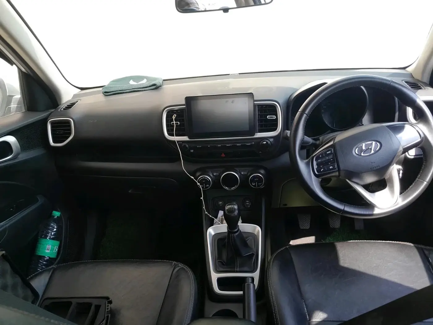 2021 Hyundai VENUE S+ 1.2, Petrol, Manual, 76,000 km, interior