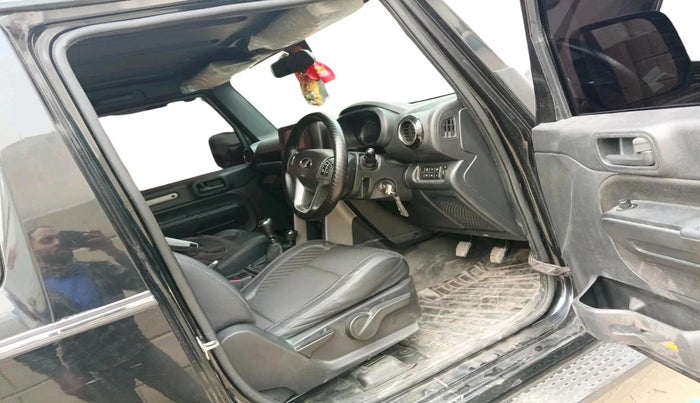 2021 Mahindra Thar LX HARD TOP 4WD MT, Diesel, Manual, 51,128 km, interior