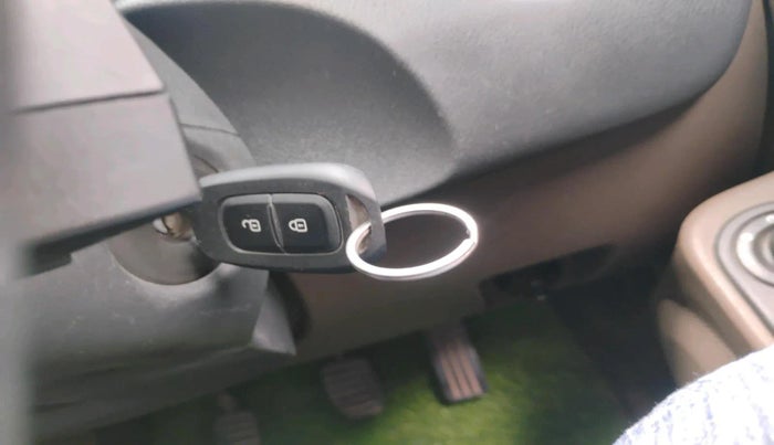 2016 Renault Duster 85 PS RXL DIESEL, Diesel, Manual, 80,426 km, interior