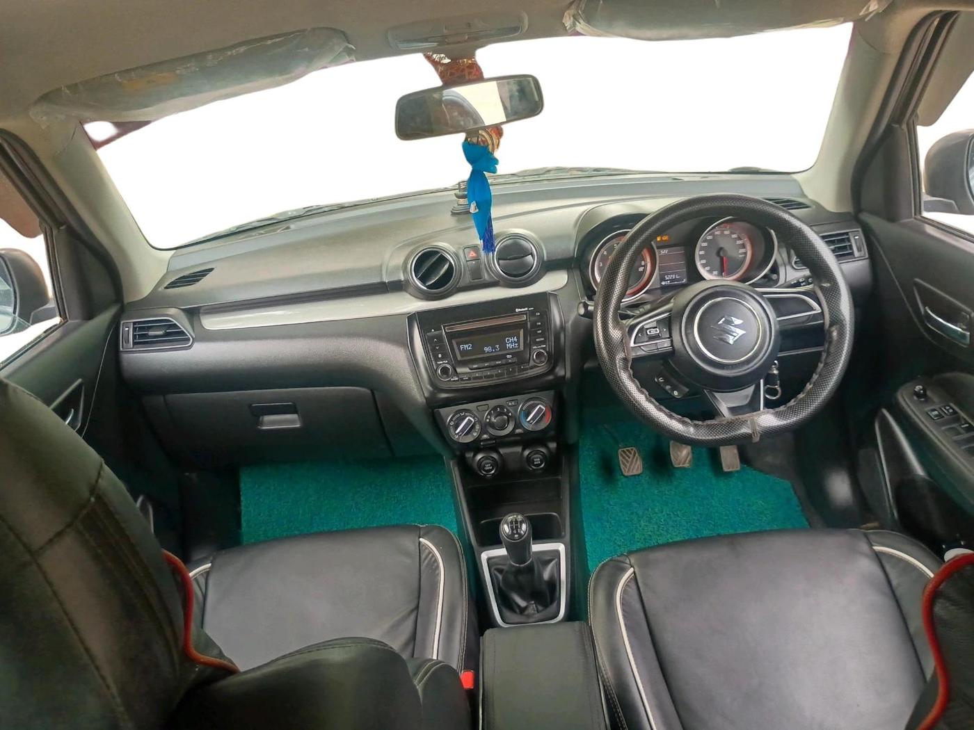 2020 Maruti Swift VXI, Petrol, Manual, 52,231 km, interior