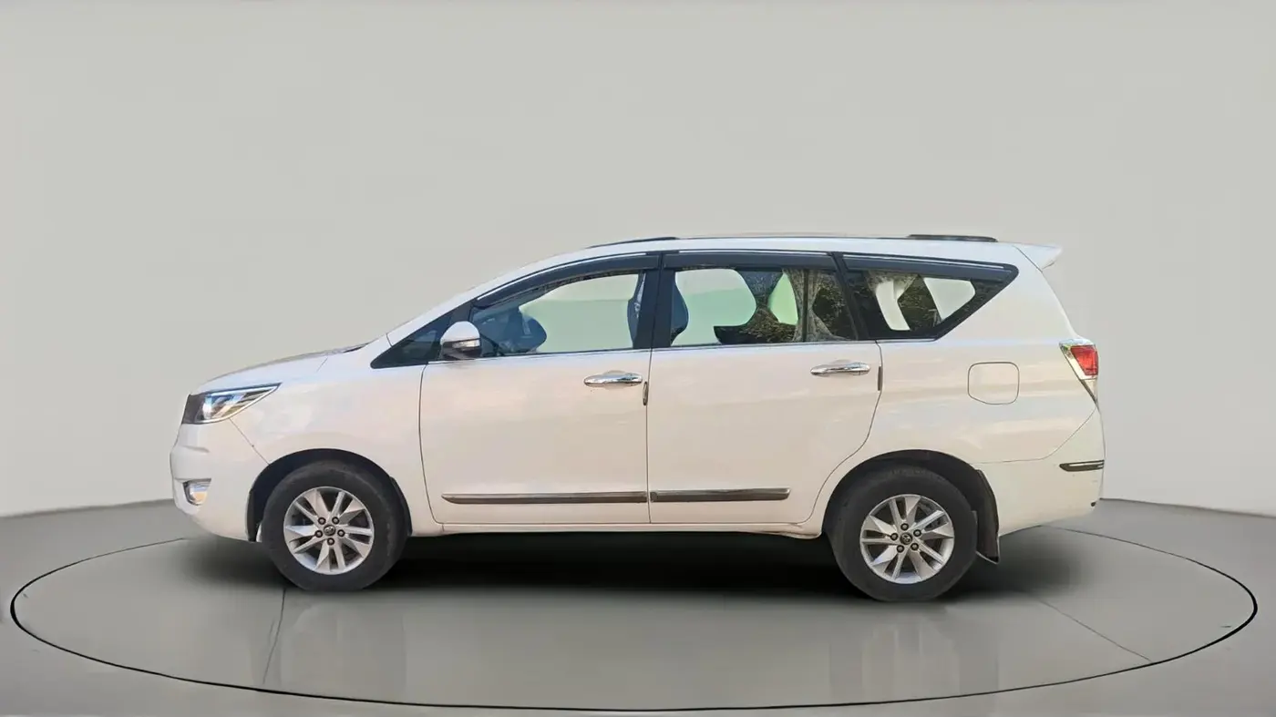 2018 Toyota Innova Crysta 2.4 G 7 STR, Diesel, Manual, 2,37,931 km, exterior