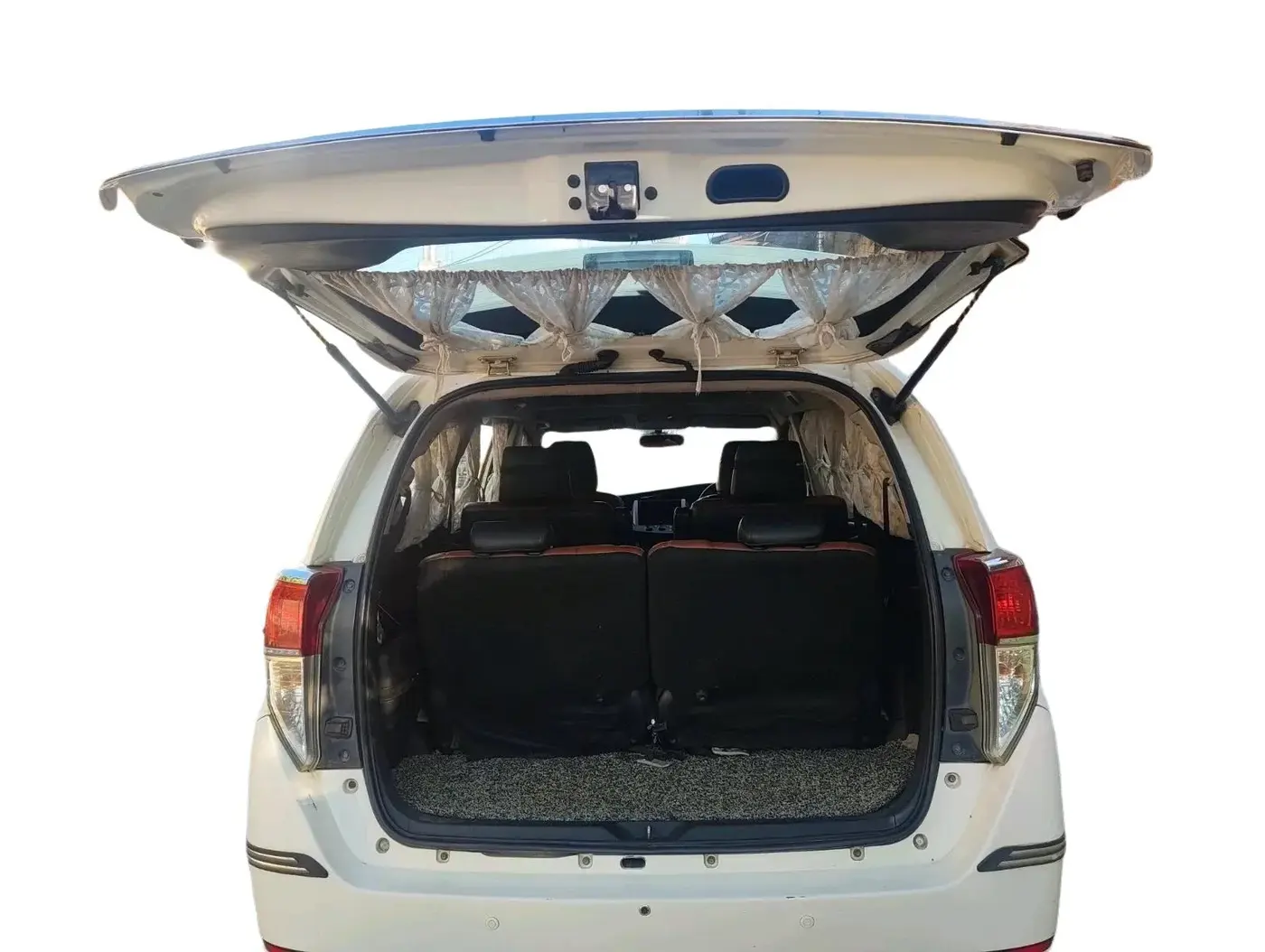 2018 Toyota Innova Crysta 2.4 G 7 STR, Diesel, Manual, 2,37,931 km, exterior