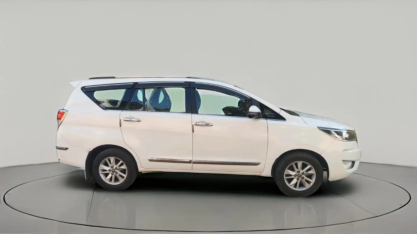 2018 Toyota Innova Crysta 2.4 G 7 STR, Diesel, Manual, 2,37,931 km, exterior