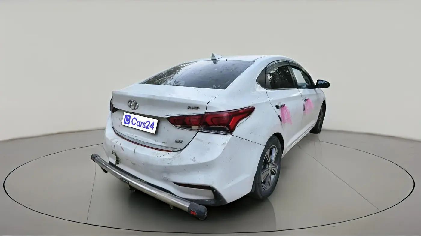 2018 Hyundai Verna 1.6 SX (O) CRDI MT, Diesel, Manual, 1,12,421 km, exterior