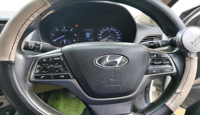2018 Hyundai Verna 1.6 SX (O) CRDI MT, Diesel, Manual, 1,12,421 km, interior