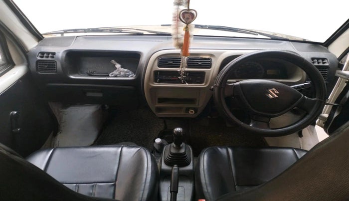 2020 Maruti Eeco 5 STR WITH A/C+HTR, CNG, Manual, 1,16,206 km, interior