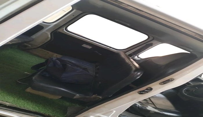 2020 Maruti Eeco 5 STR WITH A/C+HTR, CNG, Manual, 1,16,206 km, interior