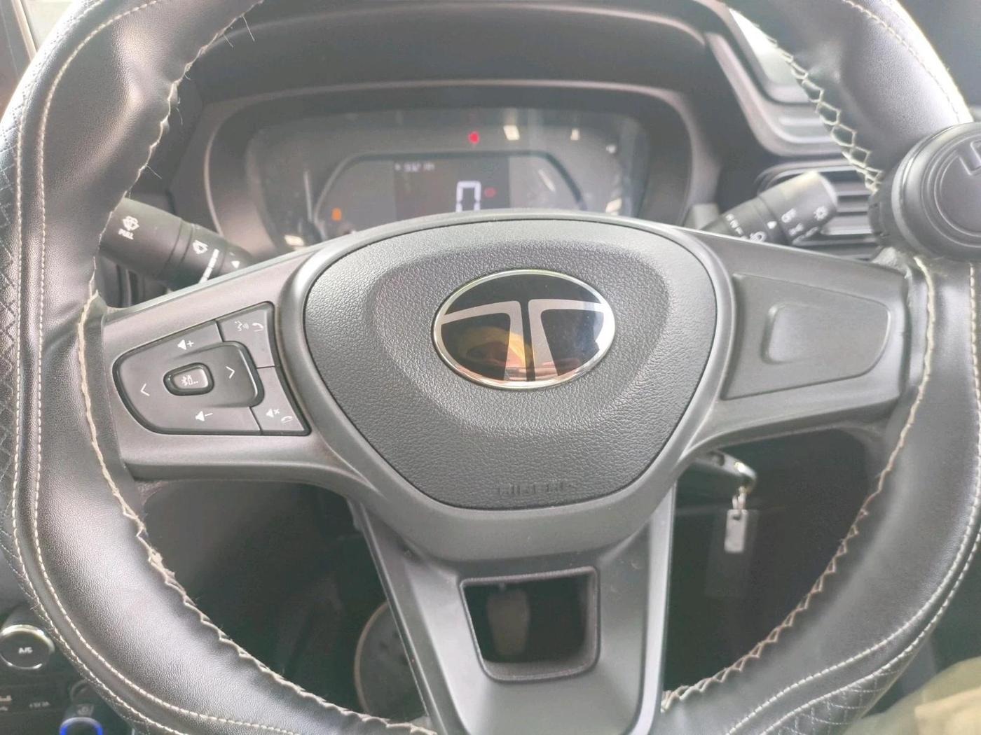 2025 Tata PUNCH Adventure Plus iCNG, CNG, Manual, 14,948 km, interior
