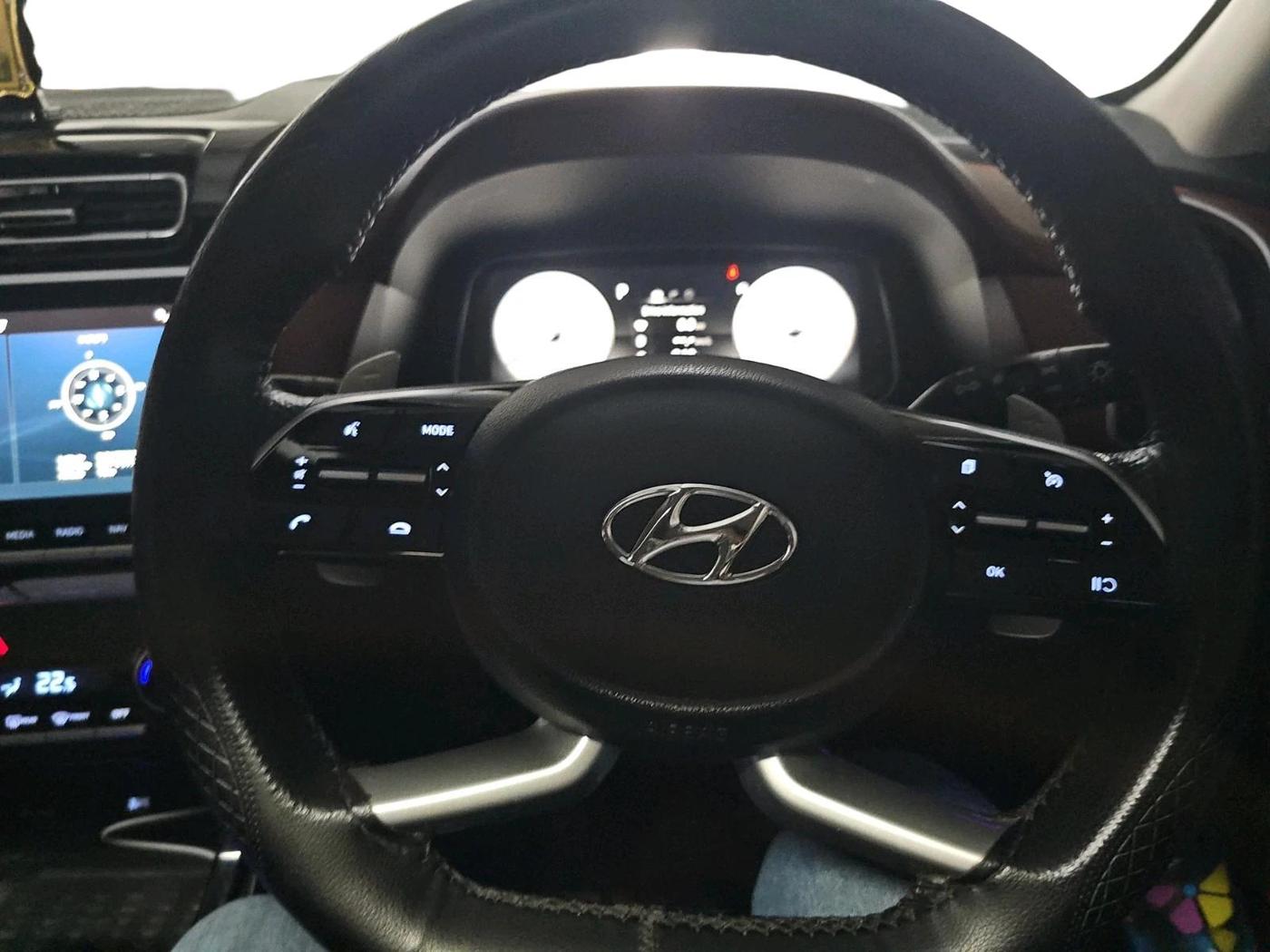 2023 Hyundai ALCAZAR PLATINUM(O) 7STR 1.5 AT, Diesel, Automatic, 65,246 km, interior