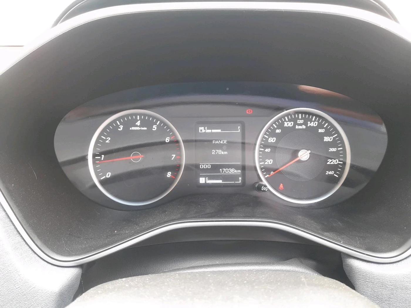 2022 MG HECTOR SHINE 1.5 PETROL TURBO MT, Petrol, Manual, 17,036 km, interior