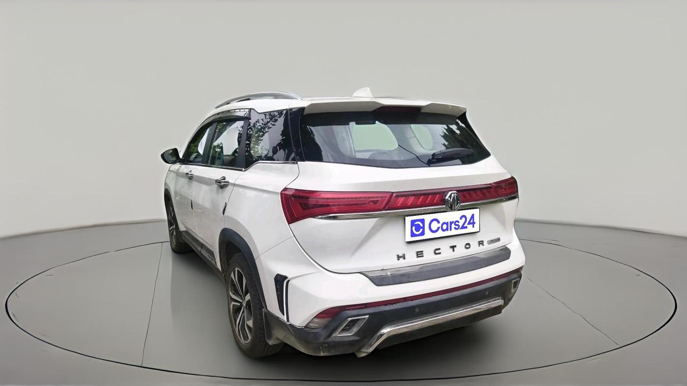 2024 MG HECTOR PLUS SHARP PRO 1.5 TURBO MT 7 STR, Petrol, Manual, 26,454 km, exterior