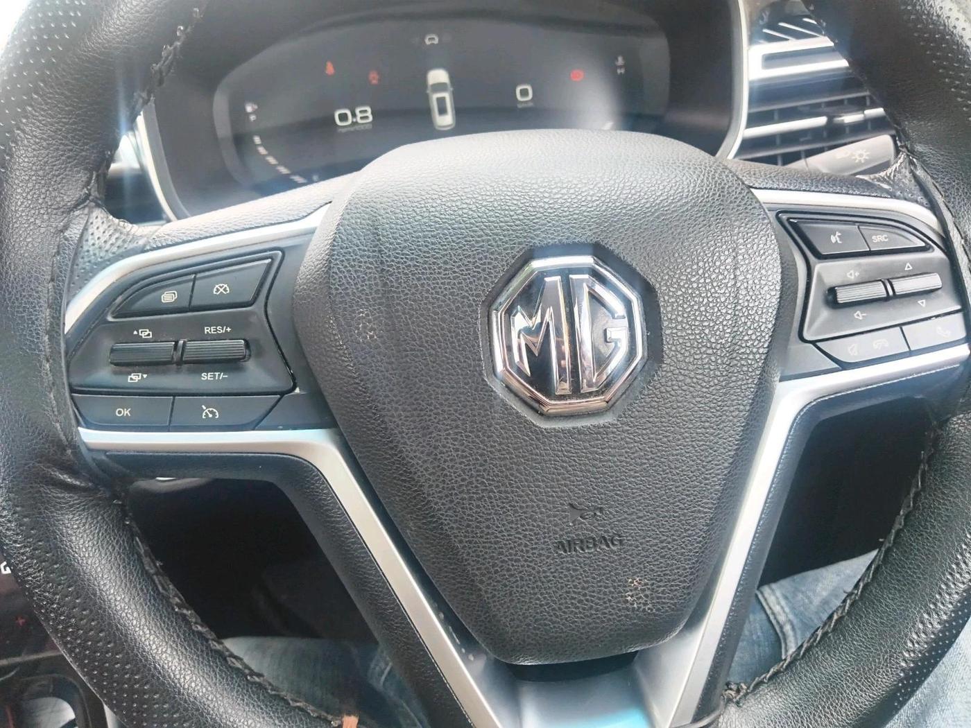 2024 MG HECTOR PLUS SHARP PRO 1.5 TURBO MT 7 STR, Petrol, Manual, 26,454 km, interior