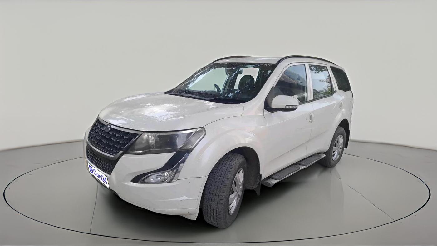 2018 Mahindra XUV500 W5, Diesel, Manual, 1,53,815 km, exterior