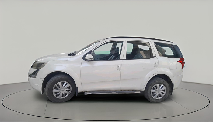 2018 Mahindra XUV500 W5, Diesel, Manual, 1,53,815 km, exterior