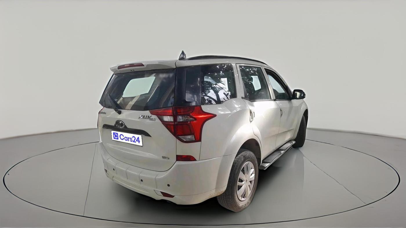 2018 Mahindra XUV500 W5, Diesel, Manual, 1,53,815 km, exterior