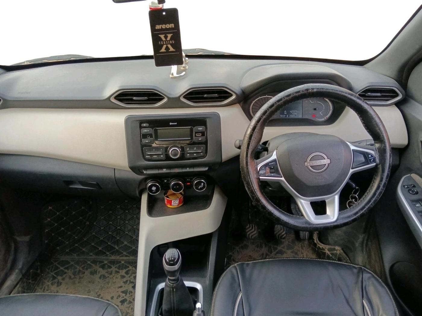 2022 Nissan MAGNITE XL, Petrol, Manual, 42,223 km, interior