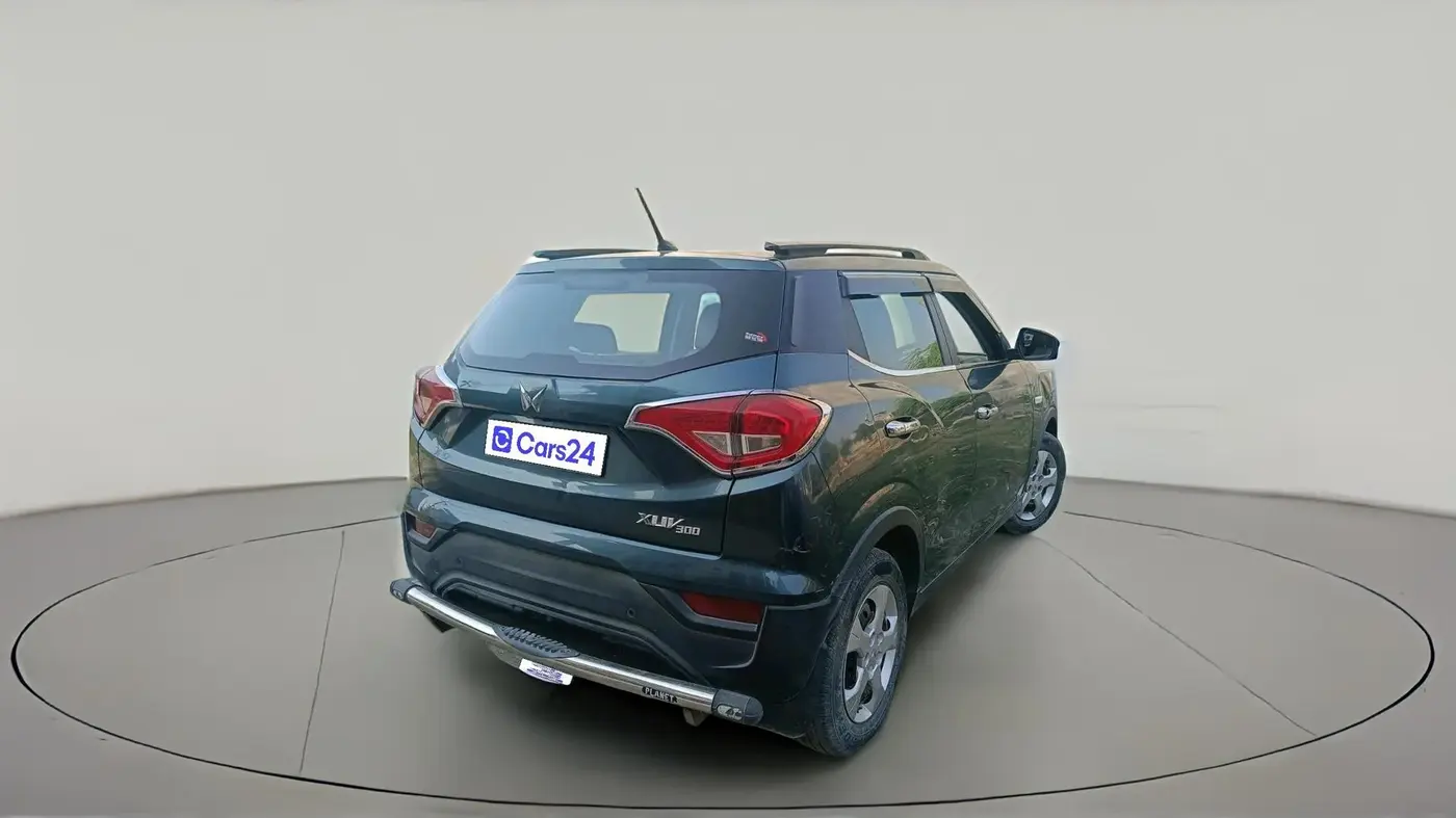 2023 Mahindra XUV300 W6 1.5 Sunroof Diesel, Diesel, Manual, 85,139 km, exterior