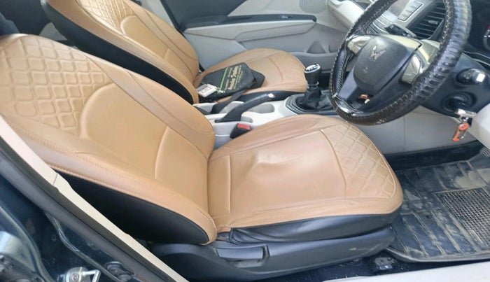 2023 Mahindra XUV300 W6 1.5 Sunroof Diesel, Diesel, Manual, 85,139 km, interior